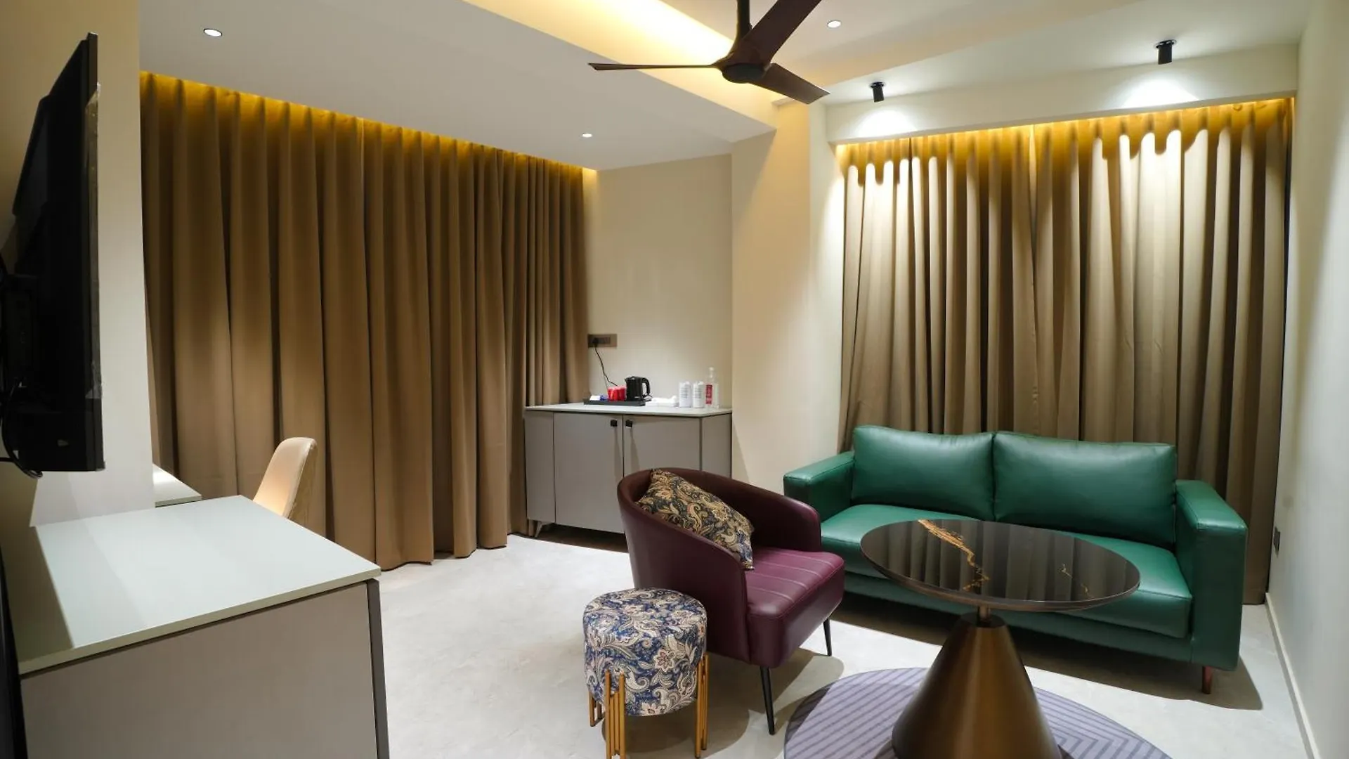 Doro Royal Suite Mannarakkat