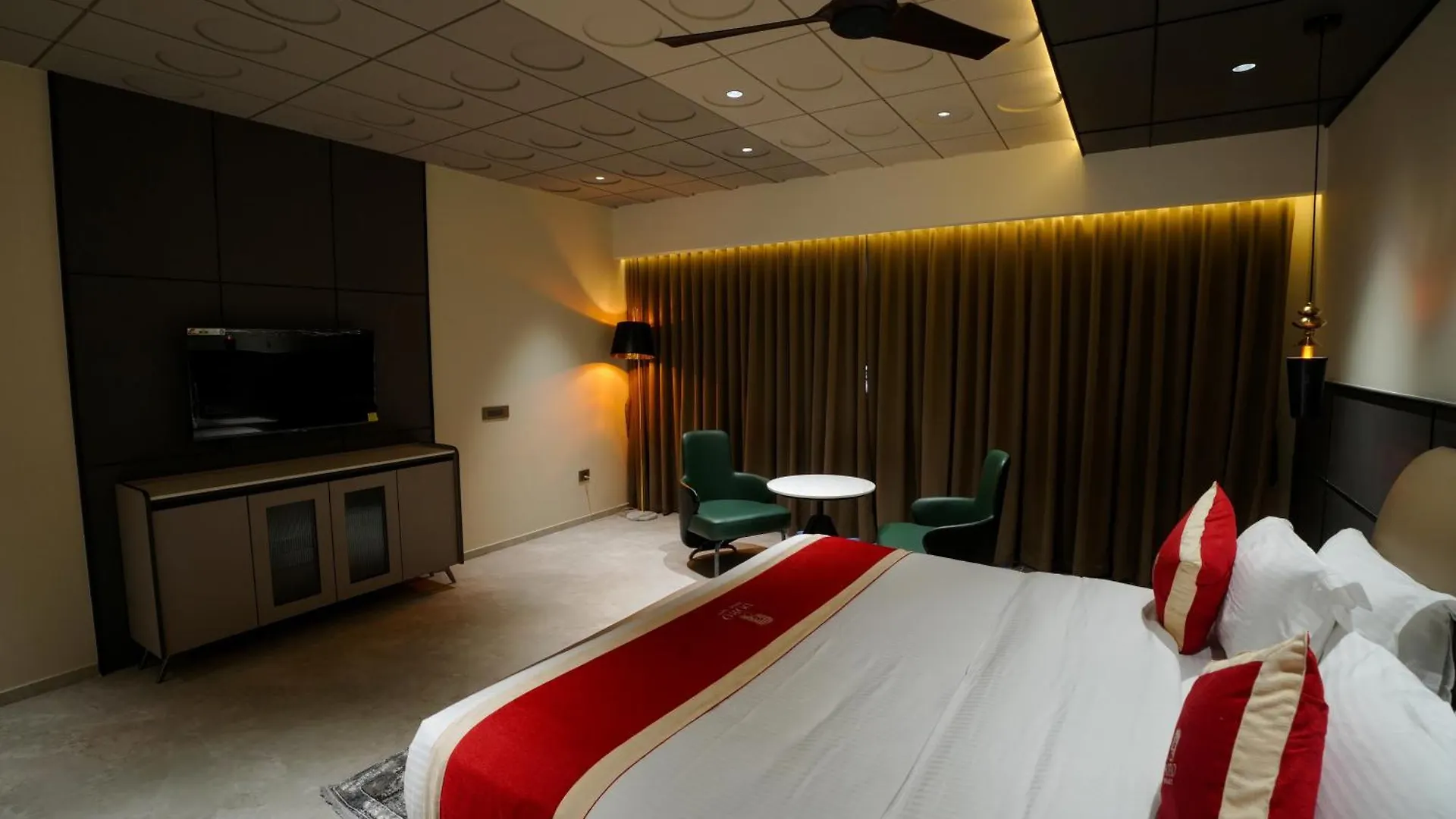Hotel Doro Royal Suite Mannarakkat