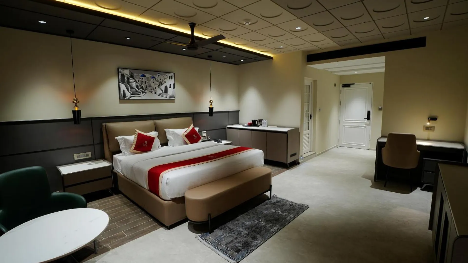 Doro Royal Suite Mannarakkat