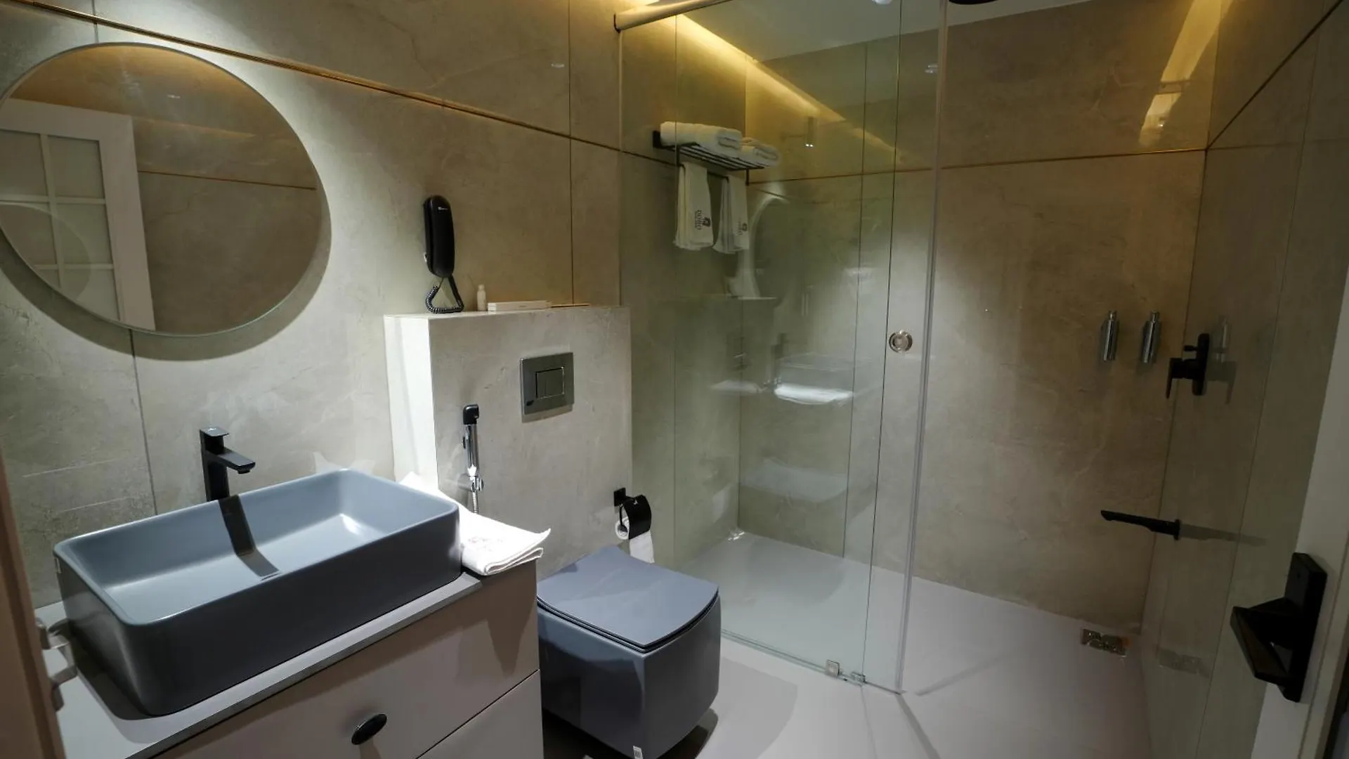 Doro Royal Suite Mannarakkat Hotel