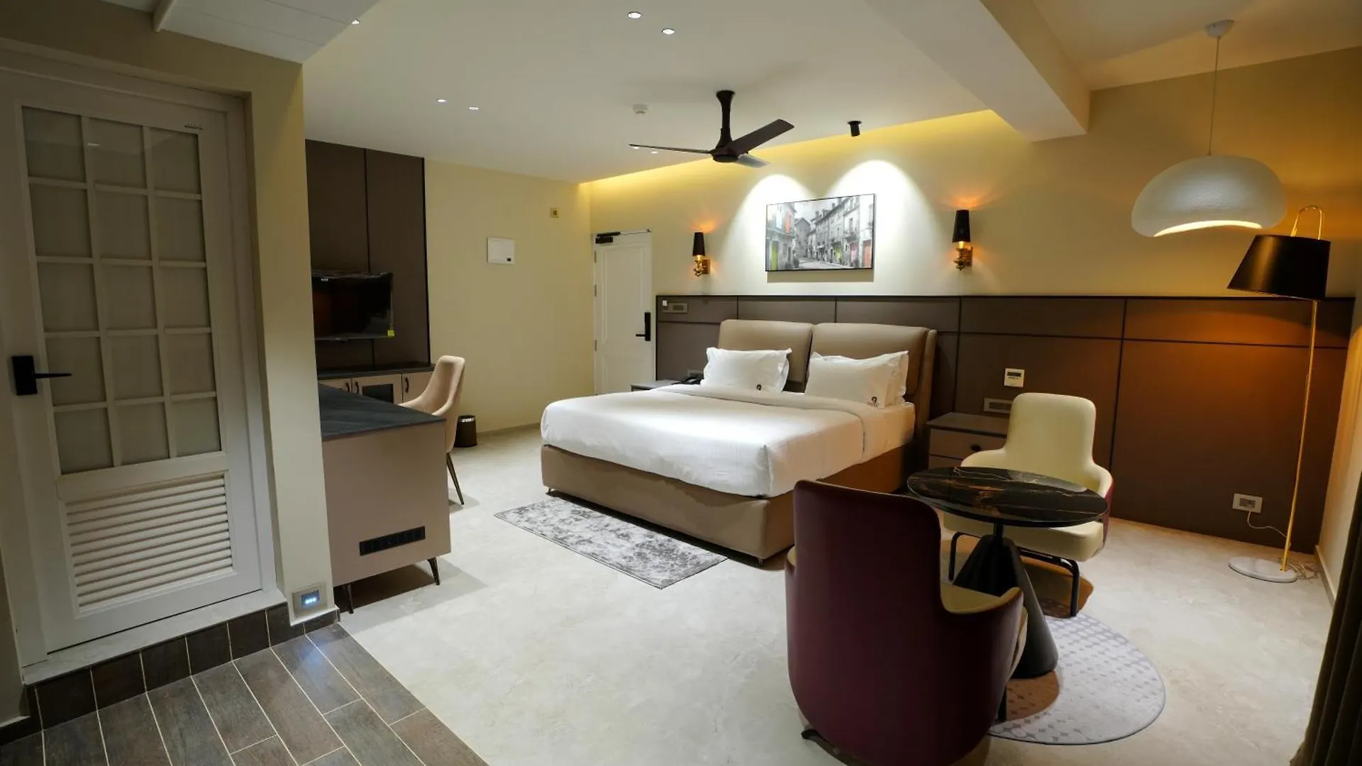 Doro Royal Suite Mannarakkat Hotel
